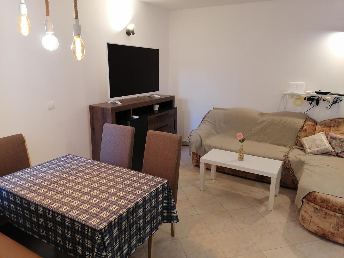 Kika Apartment Драмал Екстериор снимка
