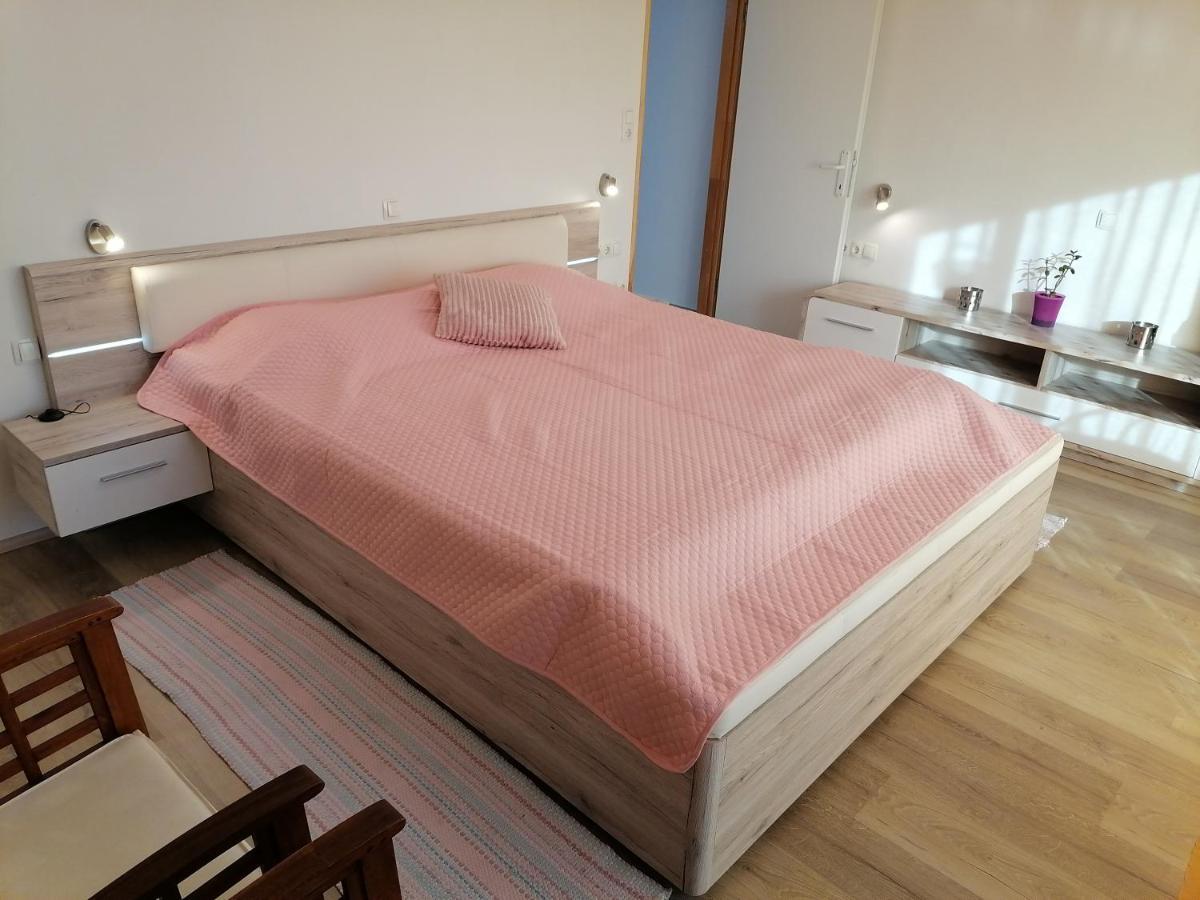 Kika Apartment Драмал Екстериор снимка